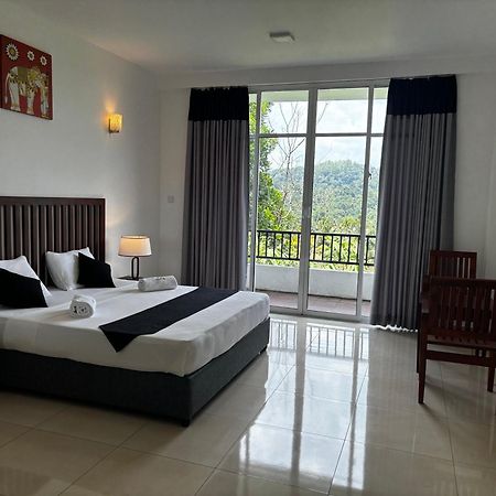 Kandy Hub Guest House ภายนอก รูปภาพ