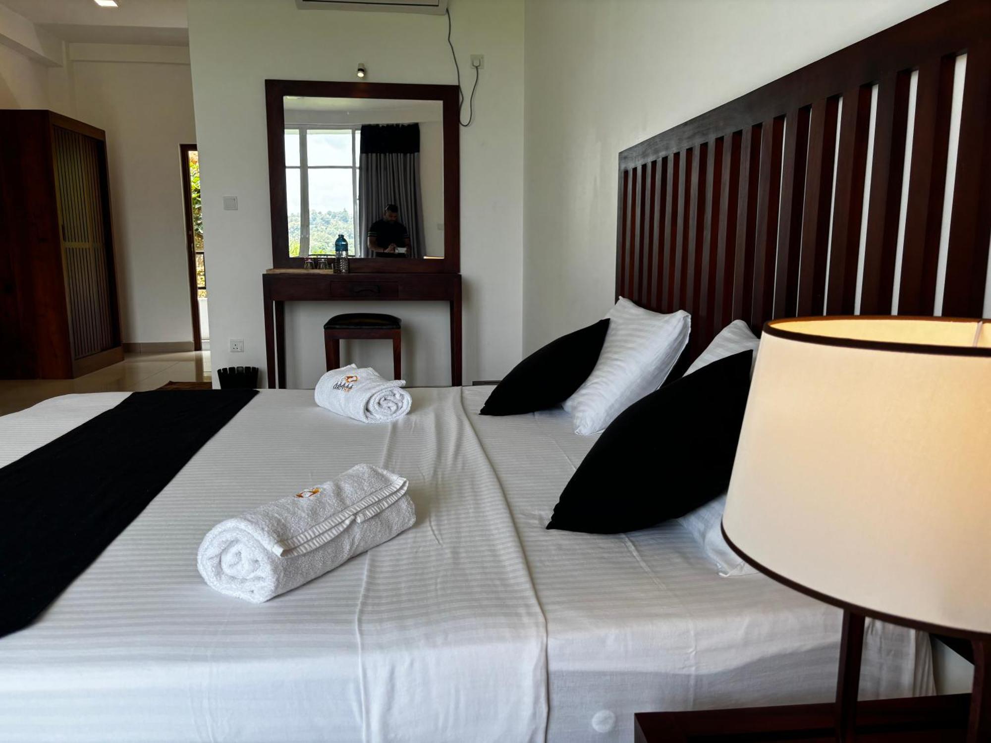 Kandy Hub Guest House ภายนอก รูปภาพ